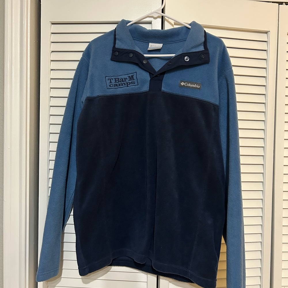 Columbia Two-Tone Blue and Black Fleece Pullover